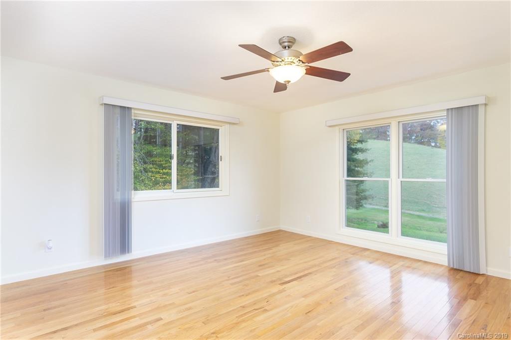 77 Autumn View Drive Burnsville NC 28714
