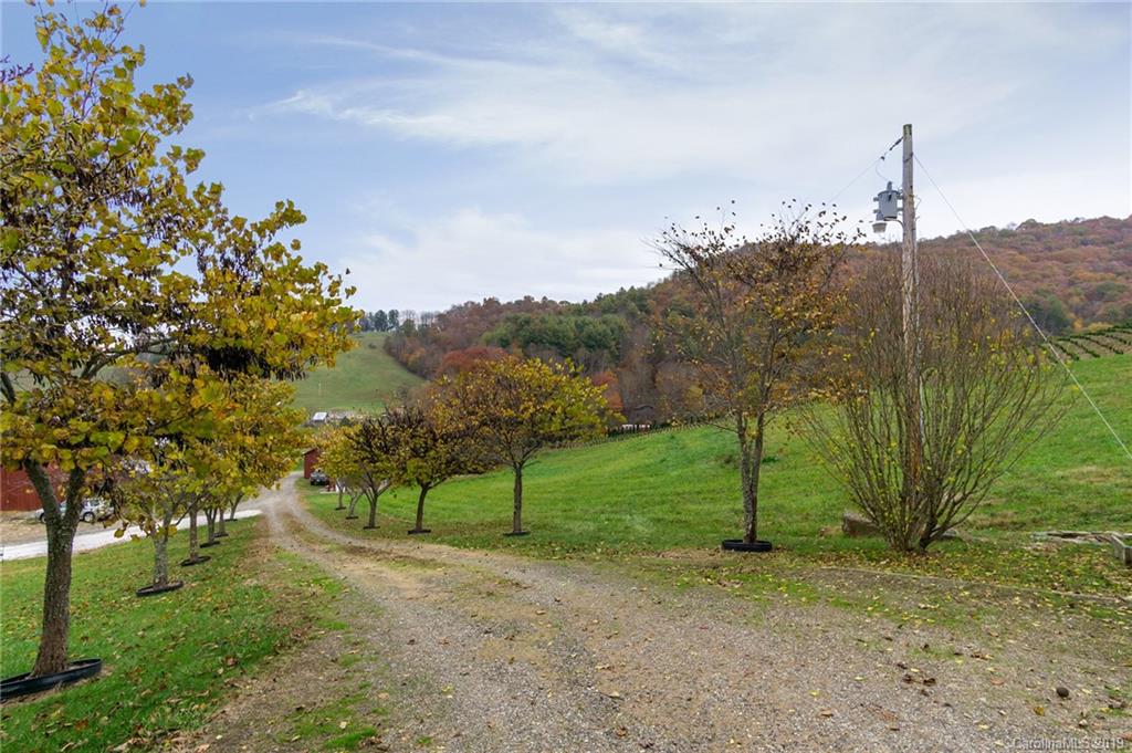 77 Autumn View Drive Burnsville NC 28714