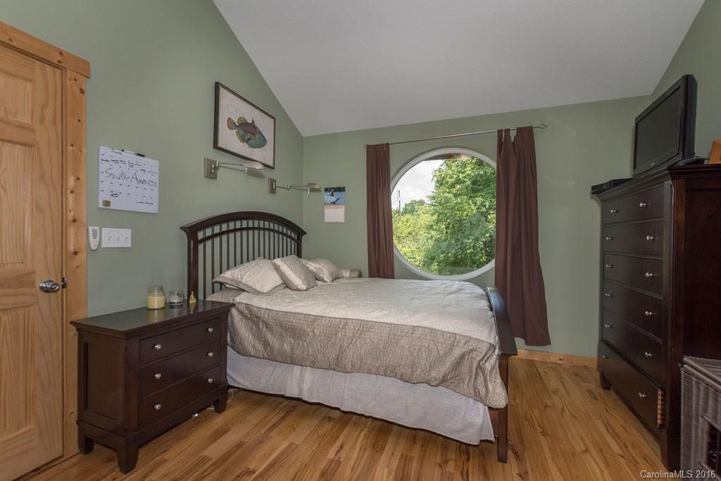 68 Bull Mountain Road Asheville NC 28805