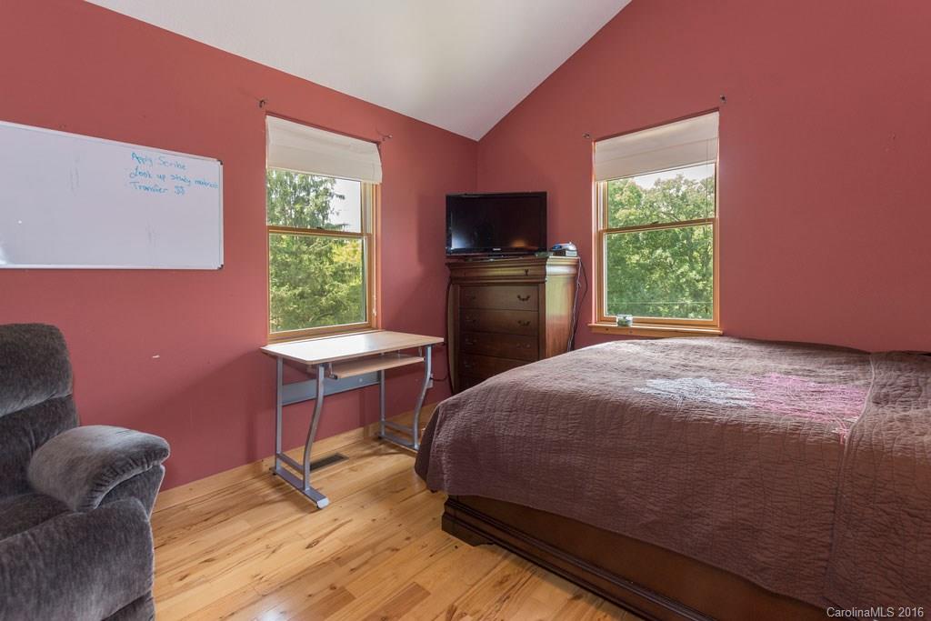 68 Bull Mountain Road Asheville NC 28805