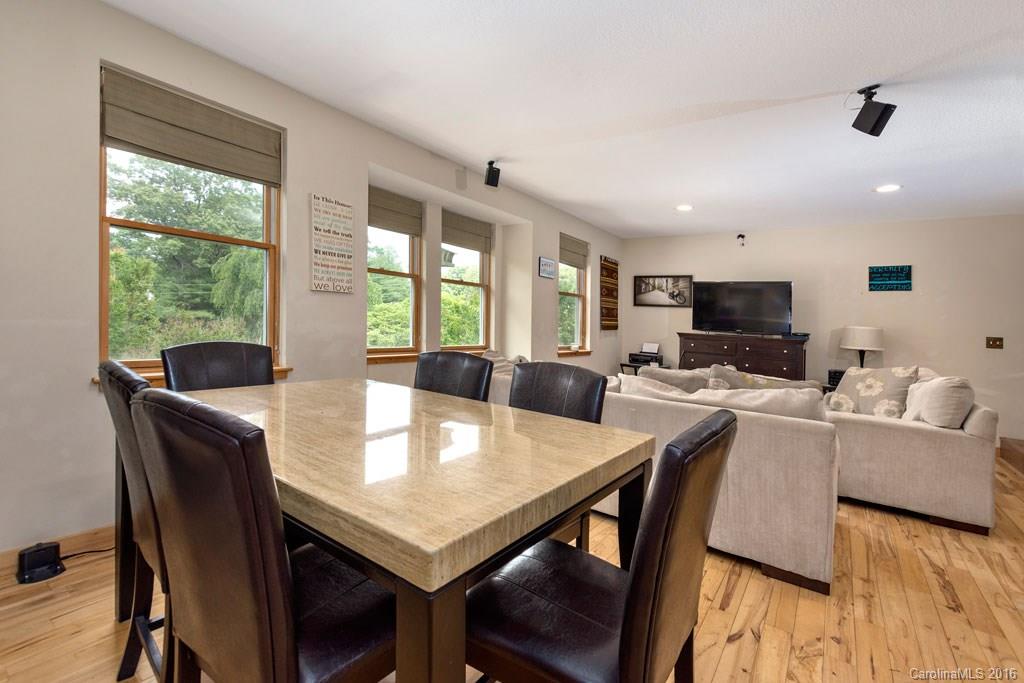 68 Bull Mountain Road Asheville NC 28805