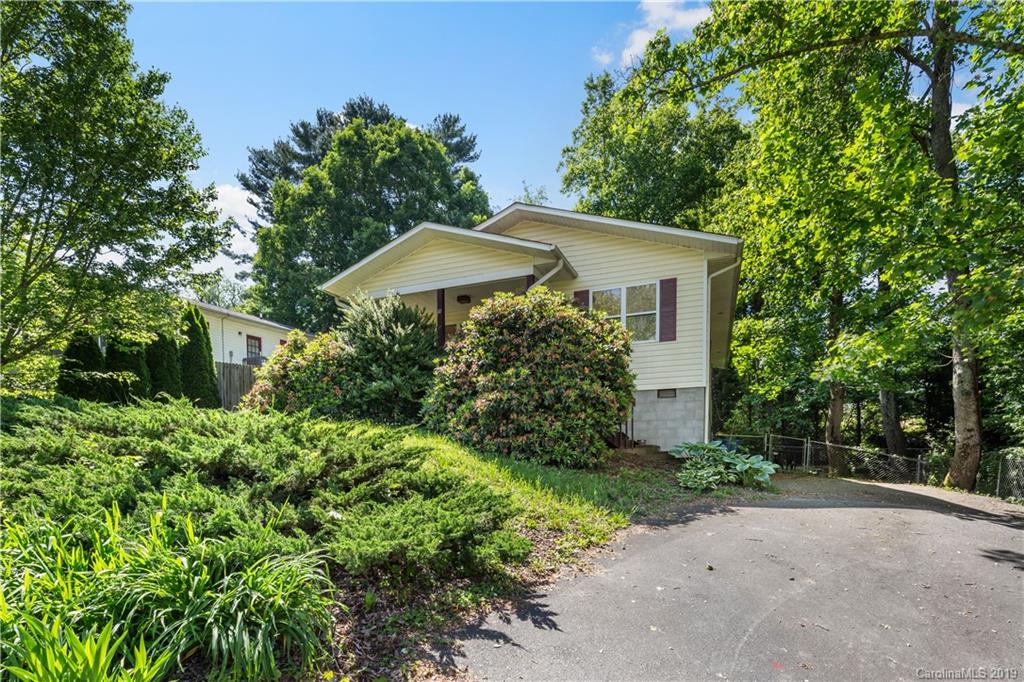 10 Mctindal Circle Asheville NC 28803