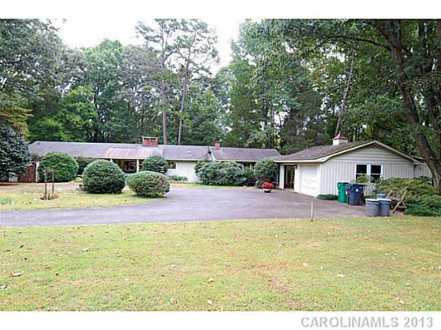 220 Holly Lane Charlotte NC 28270
