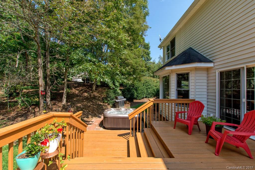 12 Countryside Drive Asheville NC 28804