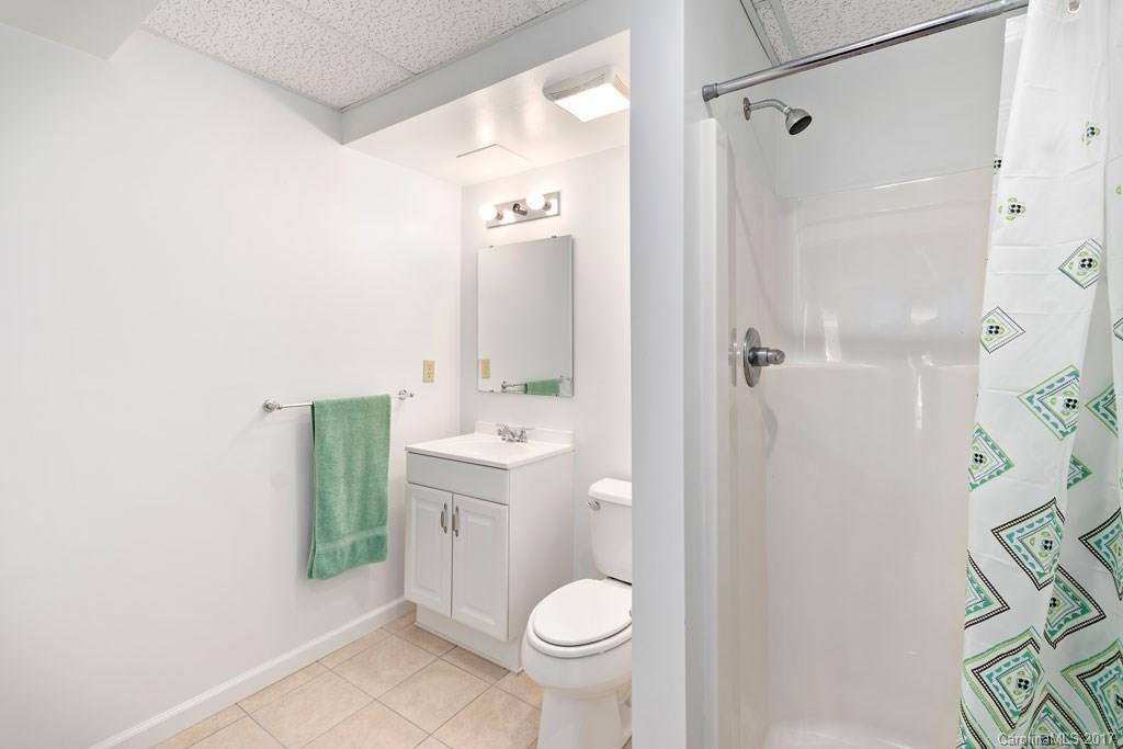 12 Countryside Drive Asheville NC 28804