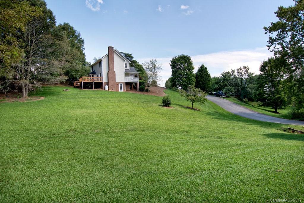 12 Countryside Drive Asheville NC 28804