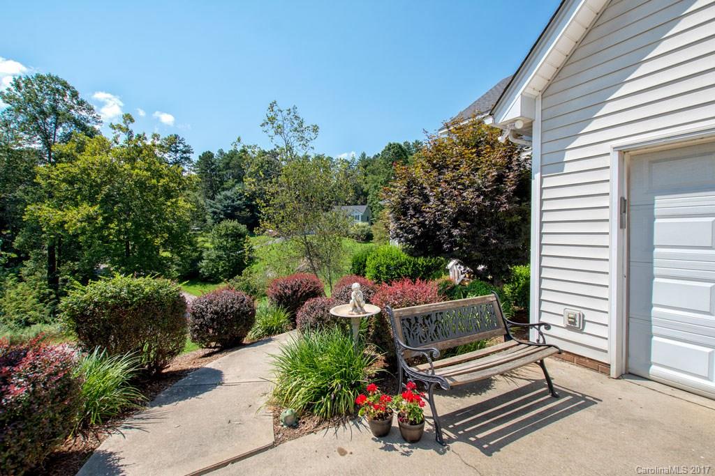 12 Countryside Drive Asheville NC 28804