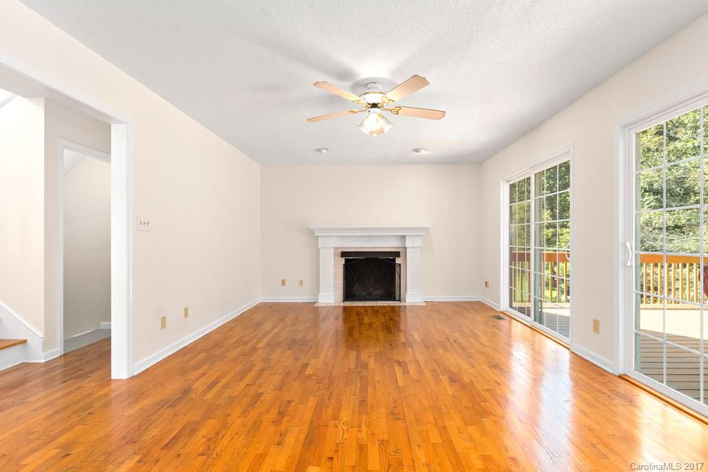 12 Countryside Drive Asheville NC 28804