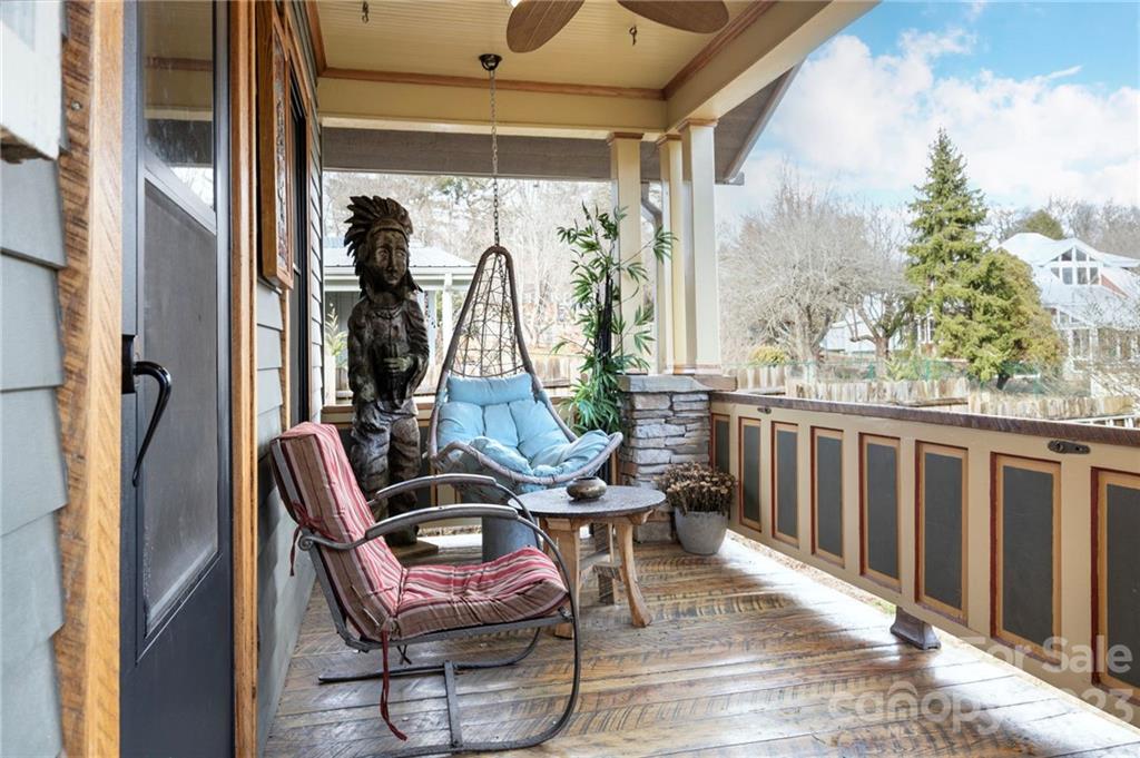 77 1/2 Mount Clare Avenue Asheville NC 28801