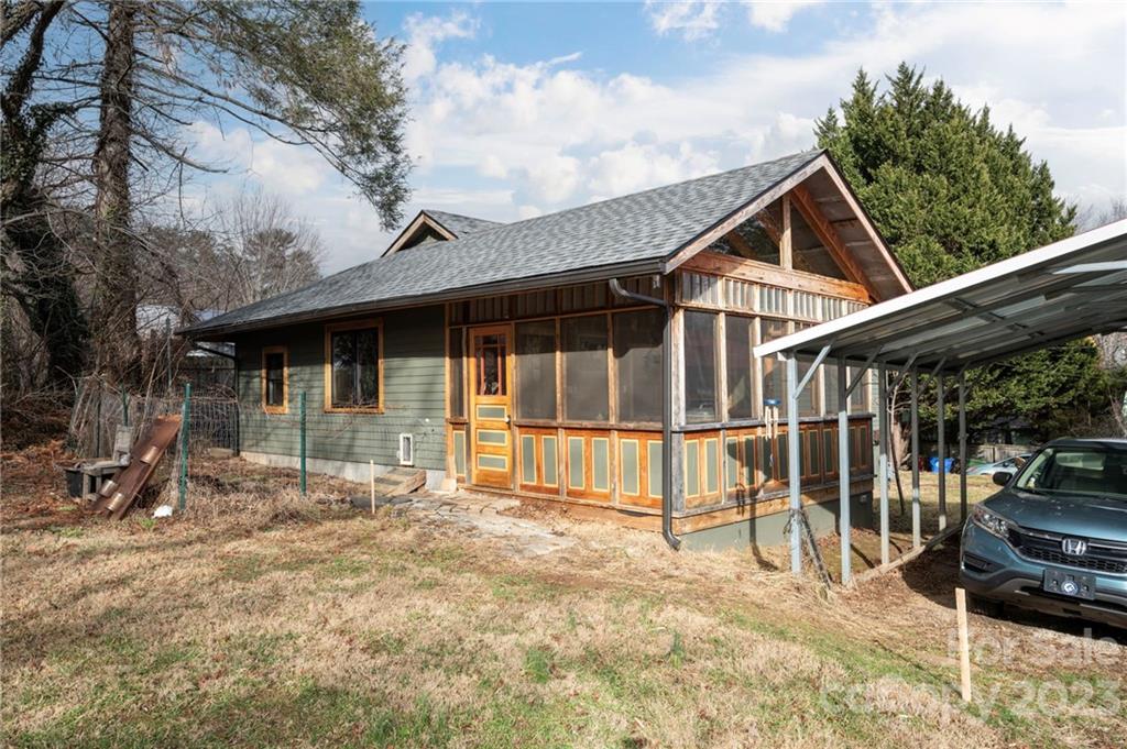 77 1/2 Mount Clare Avenue Asheville NC 28801