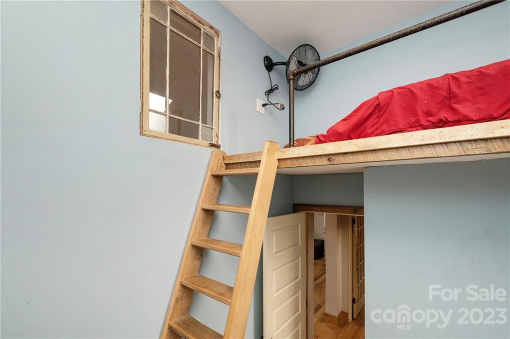 77 1/2 Mount Clare Avenue Asheville NC 28801