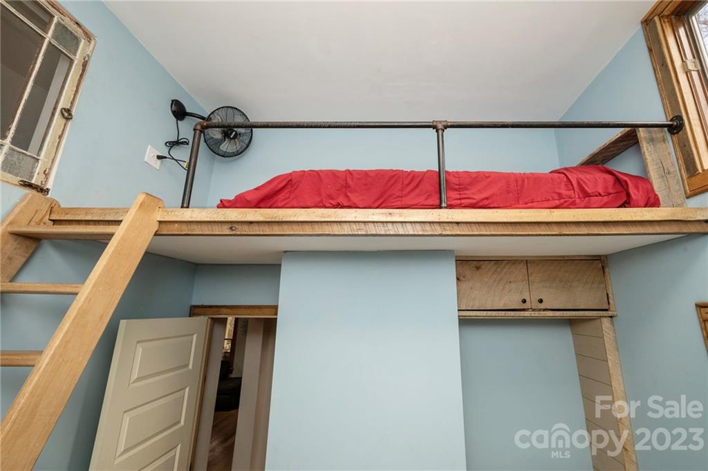 77 1/2 Mount Clare Avenue Asheville NC 28801