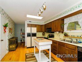 1 East Rolling Acres Weaverville NC 28787