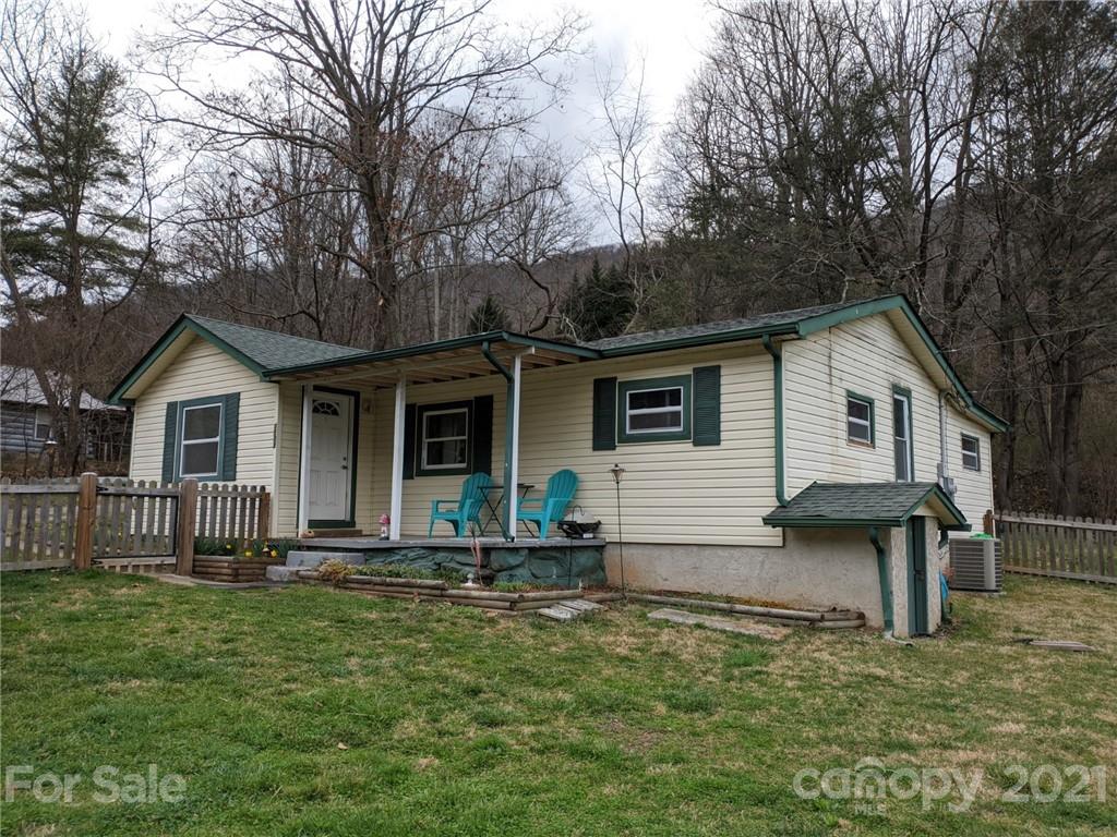1503 Newfound Road Leicester NC 28748