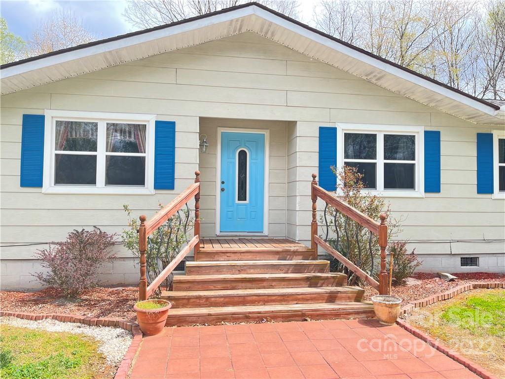 310 Riverbend Drive Marion NC 28752