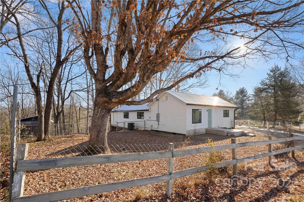 20 Indian Camp Branch Road Weaverville NC 28787