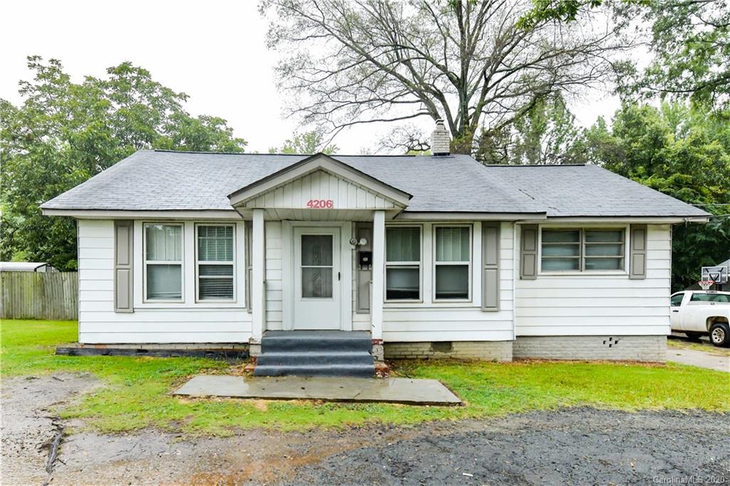 4206 Eddleman Street Charlotte NC 28208