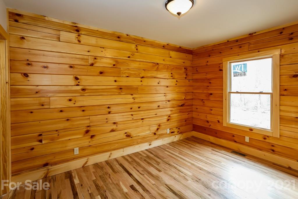 2629 N Clear Creek Road Hendersonville NC 28792