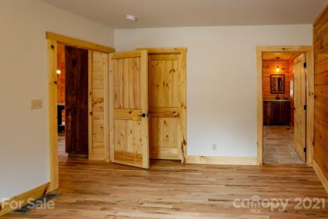 2629 N Clear Creek Road Hendersonville NC 28792