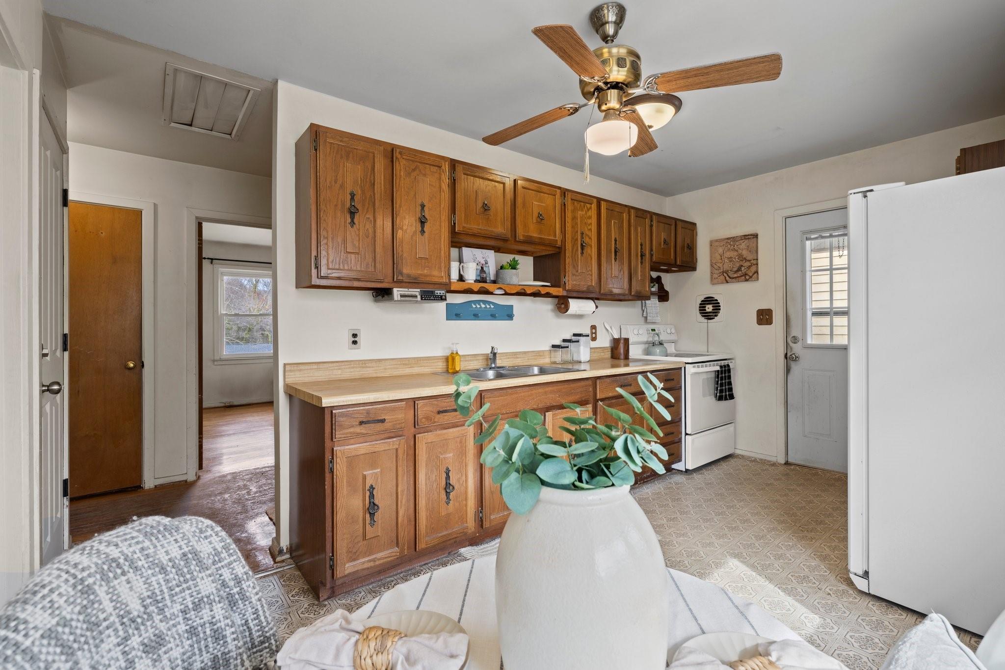 18 Skylyn Court Asheville NC 28806