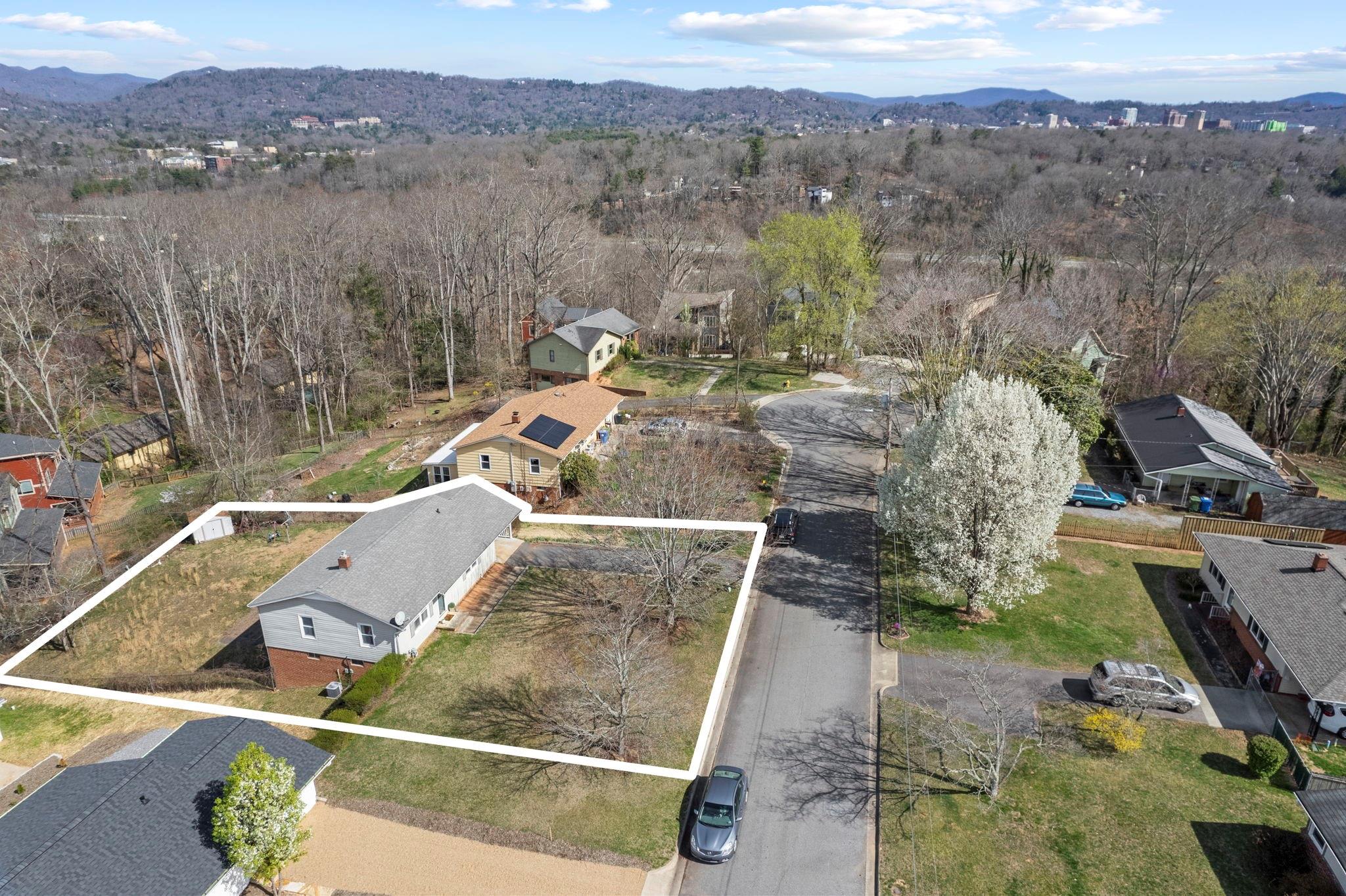 18 Skylyn Court Asheville NC 28806