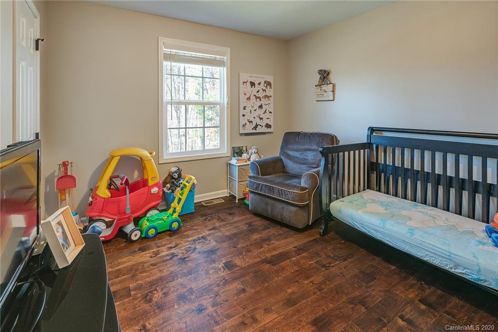 54 Parrot Road Candler NC 28715