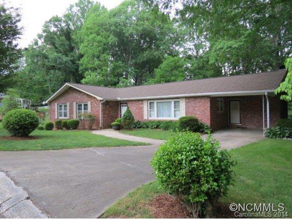 492 Oak Park Drive Brevard NC 28712