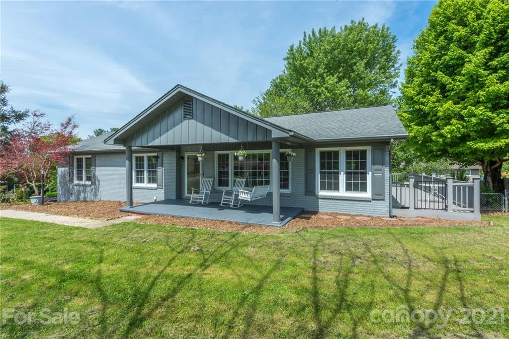 38 Dogwood Drive Weaverville NC 28787