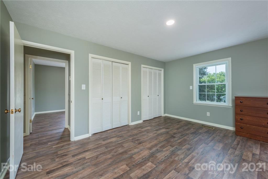 38 Dogwood Drive Weaverville NC 28787