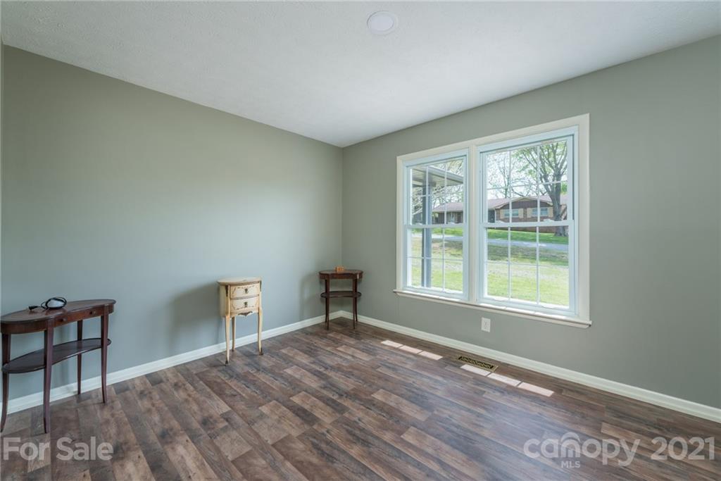 38 Dogwood Drive Weaverville NC 28787