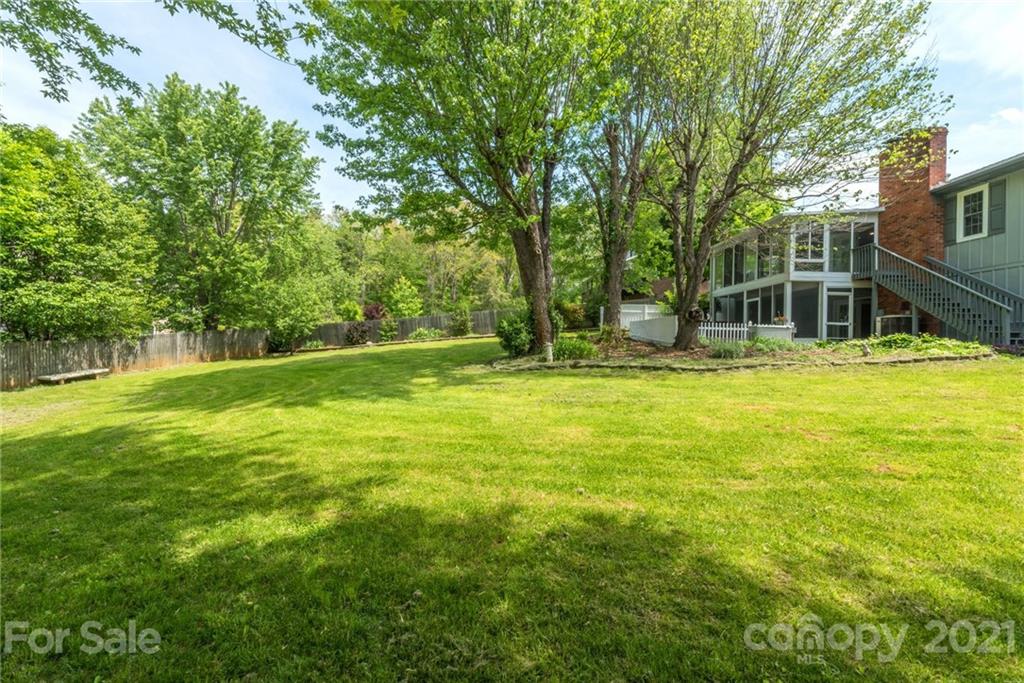 38 Dogwood Drive Weaverville NC 28787
