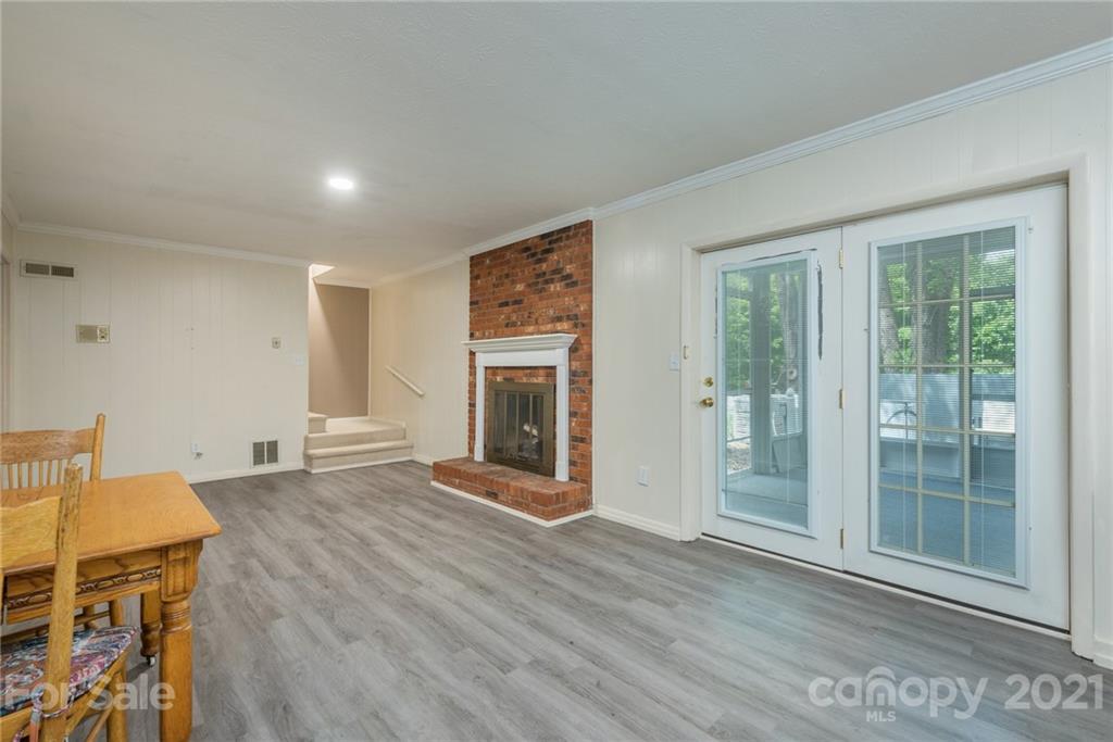 38 Dogwood Drive Weaverville NC 28787