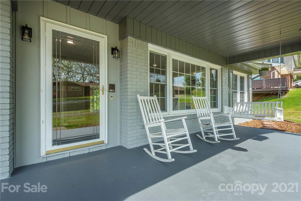 38 Dogwood Drive Weaverville NC 28787