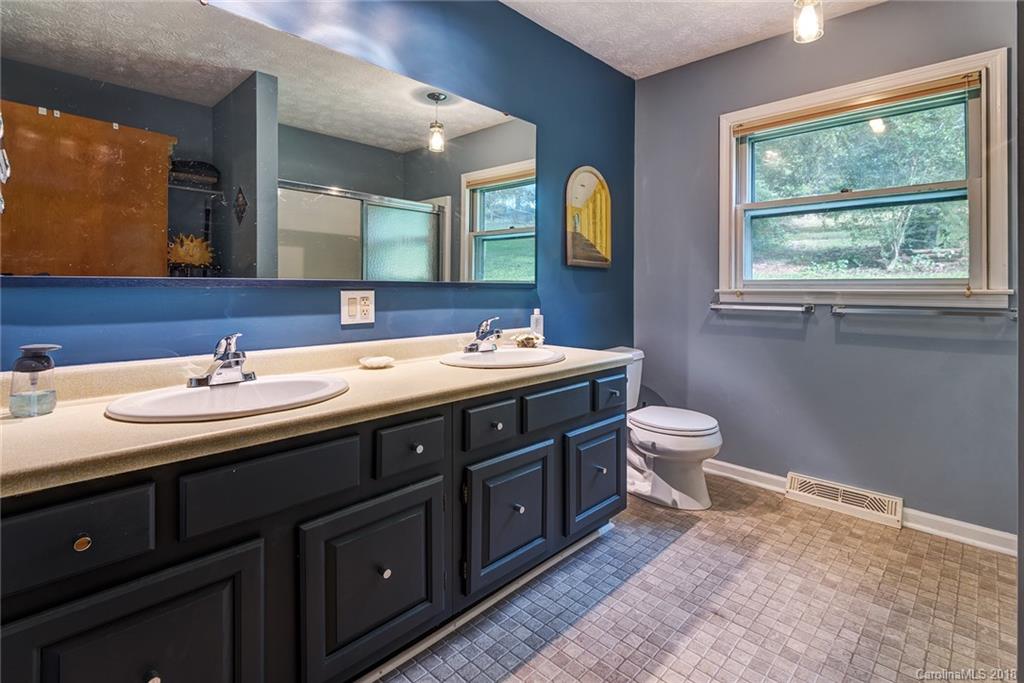 46 White Pine Drive Asheville NC 28805