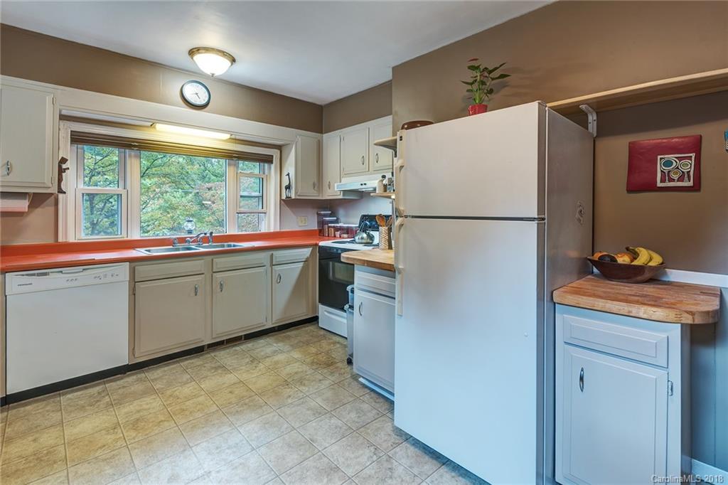46 White Pine Drive Asheville NC 28805
