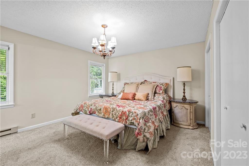 587 Dysartsville Road Nebo NC 28761