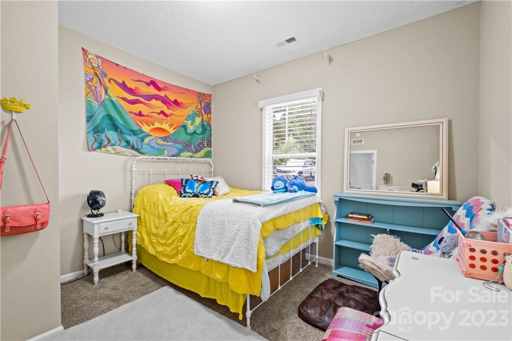 587 Dysartsville Road Nebo NC 28761