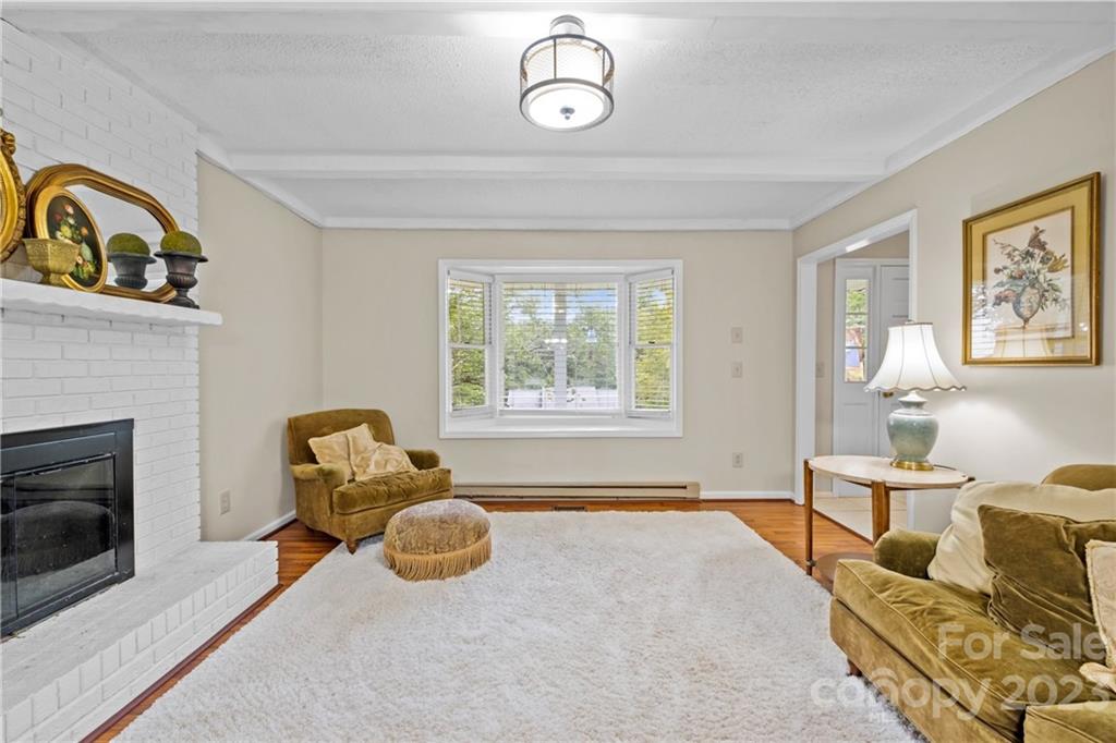 587 Dysartsville Road Nebo NC 28761