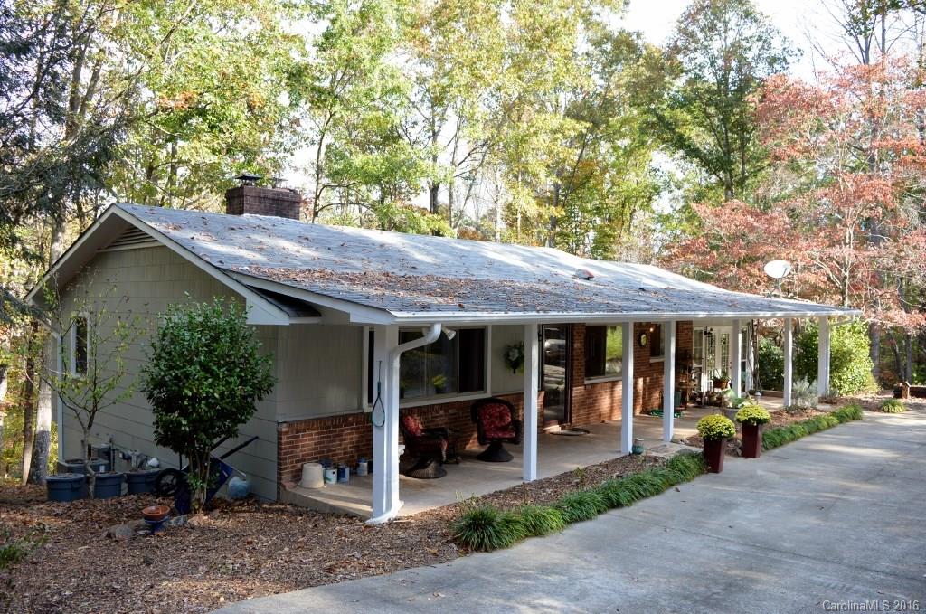 158 Hilltop Lane Columbus NC 28722