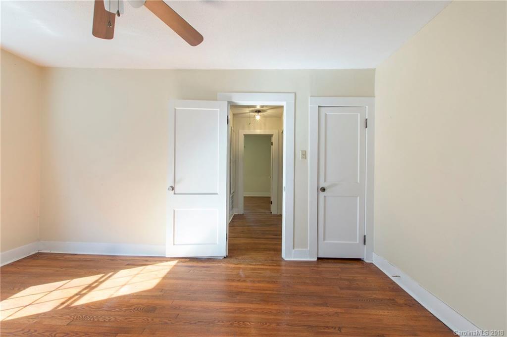 34 Canterbury Road Asheville NC 28805