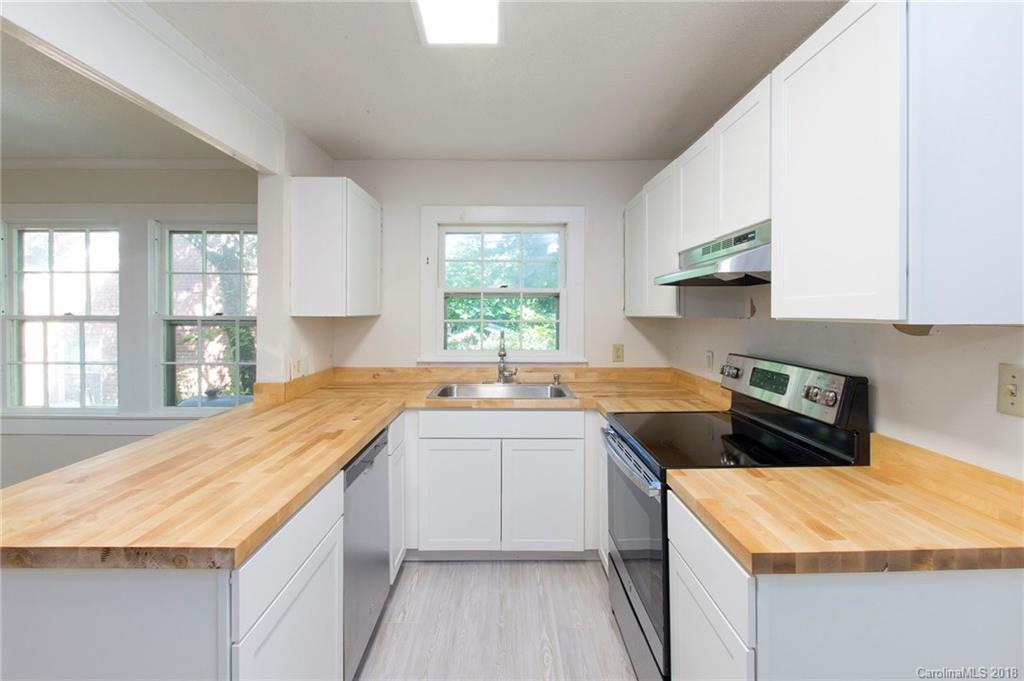 34 Canterbury Road Asheville NC 28805