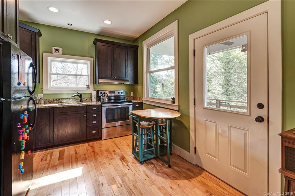 148 Arthur Road Asheville NC 28806