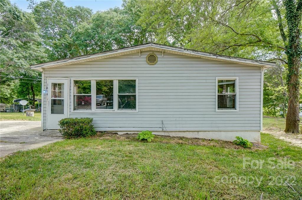 1814 Hart Street Gastonia NC 28054