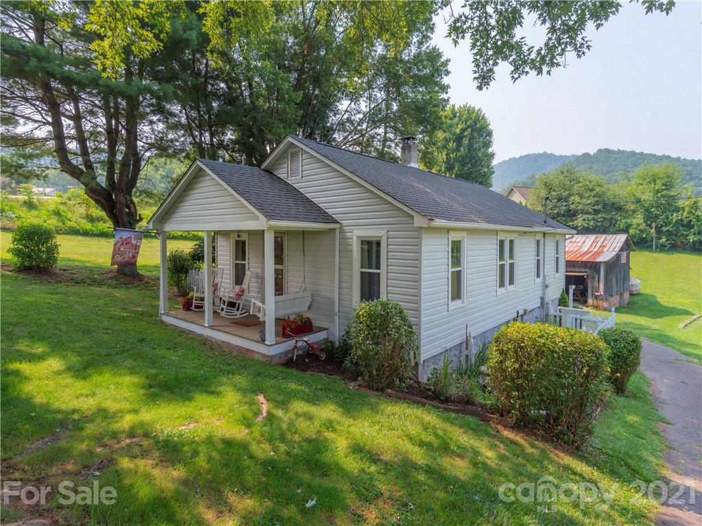 1066 Kims Cove Road Canton NC 28716
