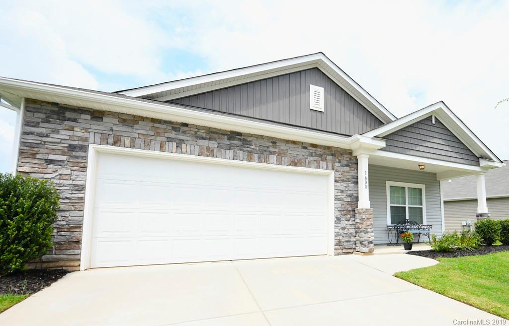 1608 Yellow Daisy Drive Matthews NC 28104