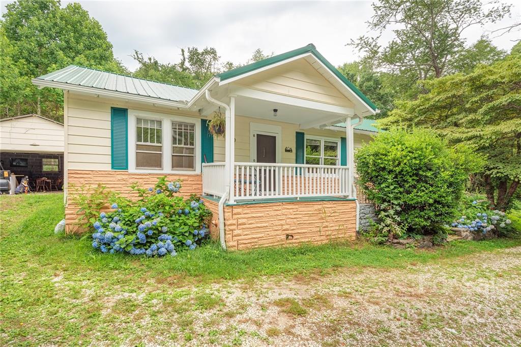 26 Clarendon Avenue Asheville NC 28804