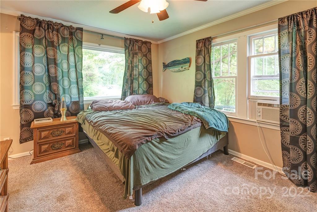 26 Clarendon Avenue Asheville NC 28804