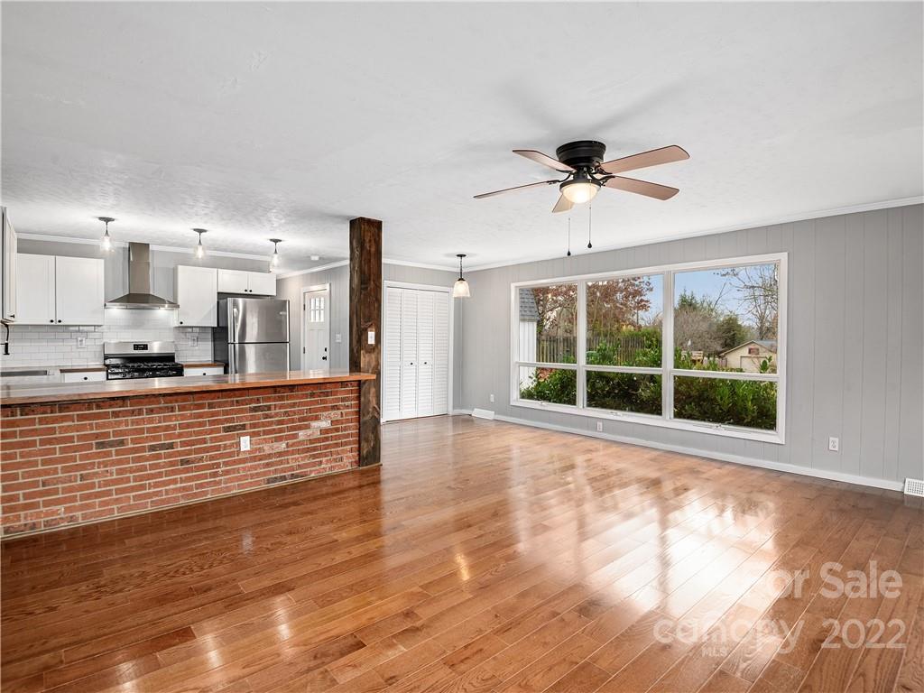 15 Drake Street Asheville NC 28806