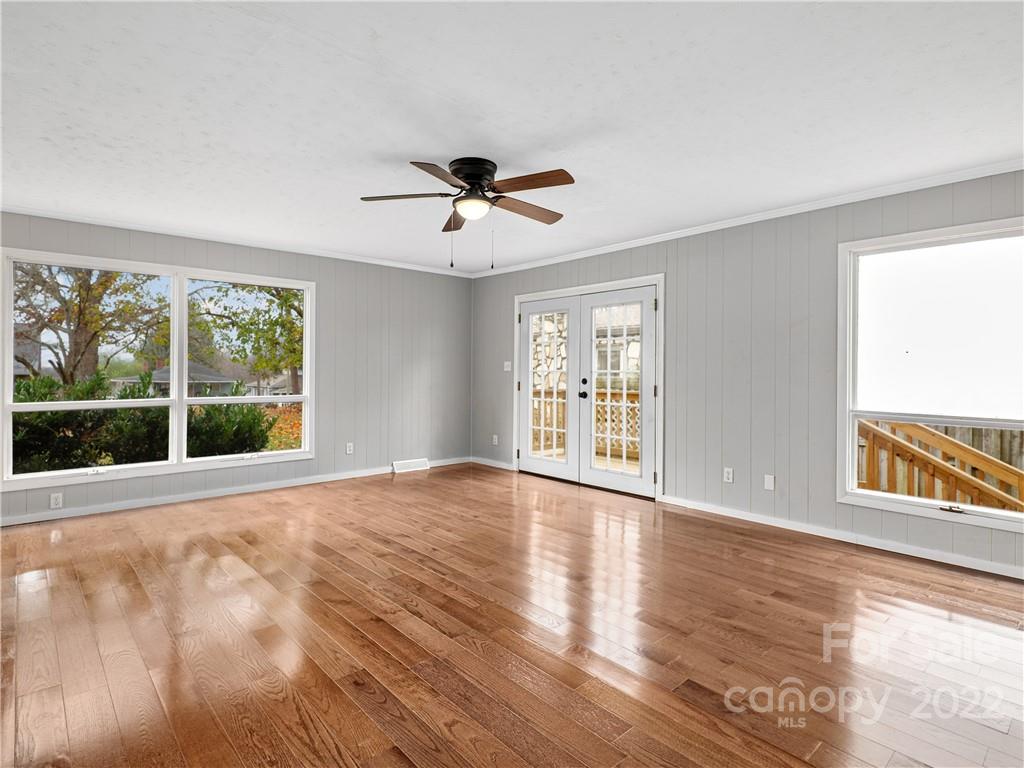 15 Drake Street Asheville NC 28806
