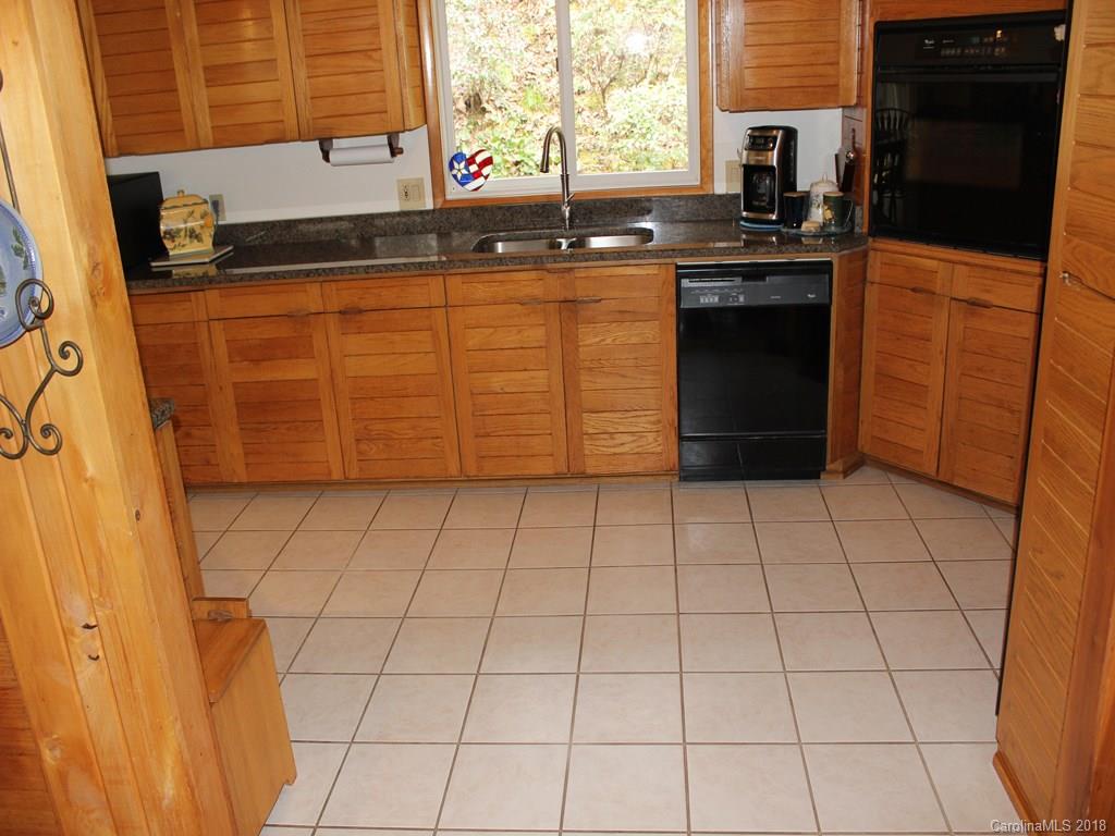 270 Meadowood Lane Burnsville NC 28714